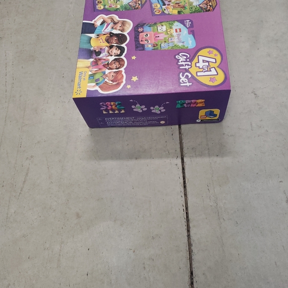 Lego - Picture 3 of 6